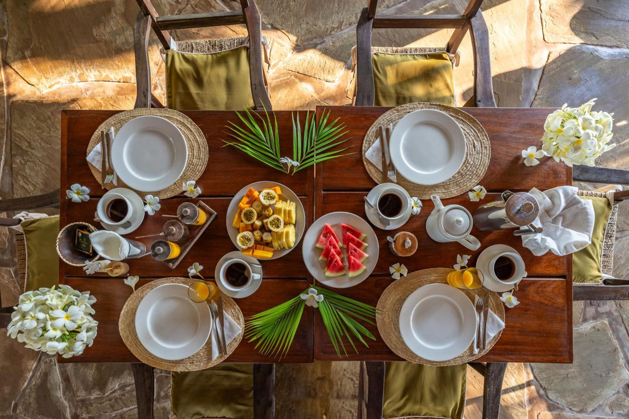 Diani Marine Divers Village Диани Бийч Екстериор снимка